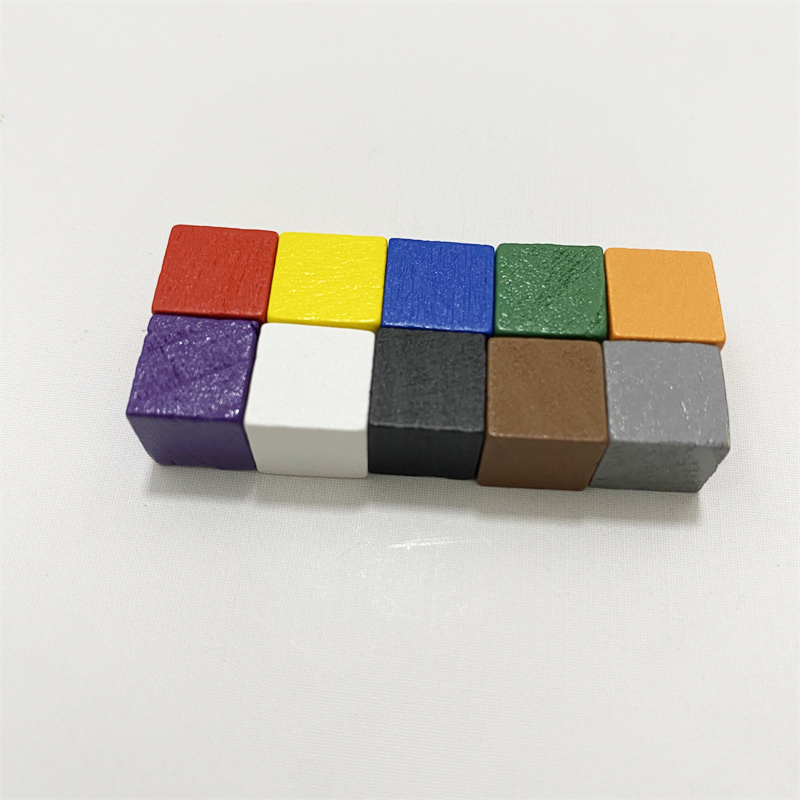 50 개/몫 10mm 다채로운 나무 주사위 큐브 체스  - Dice Tower Wooden 리뷰 및 가격